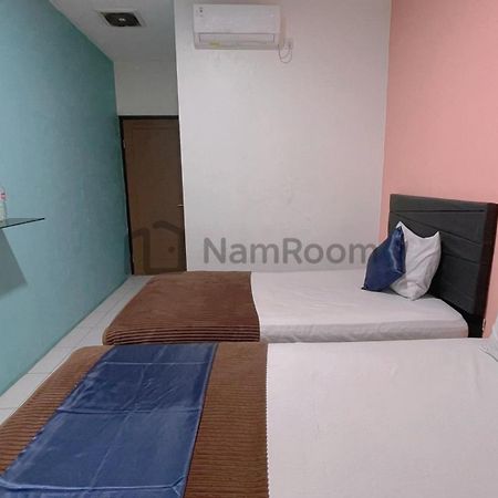 Cempaka Residence By Namroom Jakarta Extérieur photo